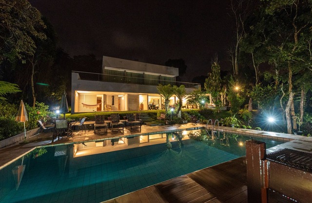 MARAVILLOSA CASA EN HERMOSO CONDOMINIO A 54 KM DE SÃO PAULO
