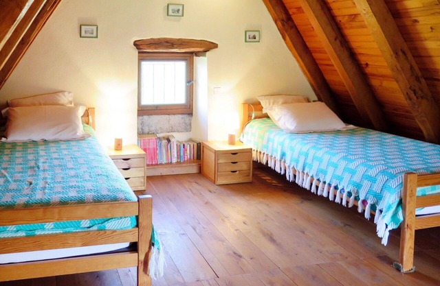 Casa de vacaciones privada con TV, terraza, mascotas permitida, vista panorámica, aparcamiento