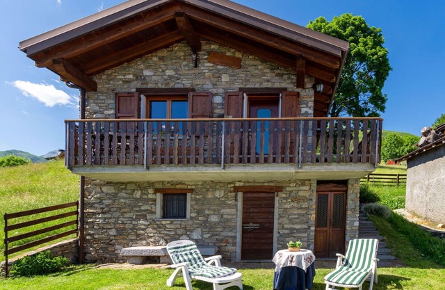 Preciosa casa de vacaciones privada con WIFI, TV, balcón, mascotas permitida y aparcamiento