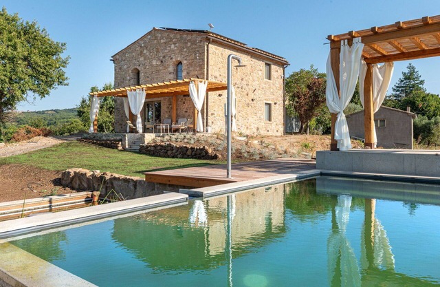 Casa de vacaciones privada con WIFI, piscina privada, terraza, mascotas permitida, aparcamiento