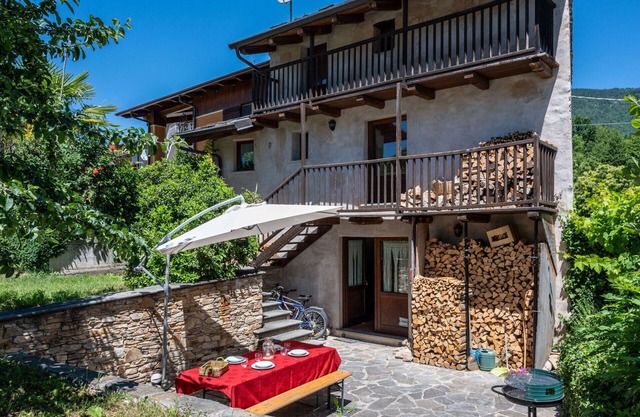 Estupenda casa de vacaciones privada para 4 personas con WIFI, TV y patio