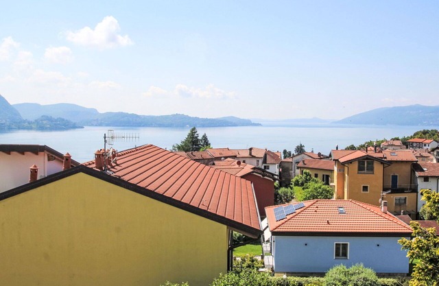 Estupenda casa de vacaciones privada para 11 personas con WIFI, TV, balcón y mascotas permitida