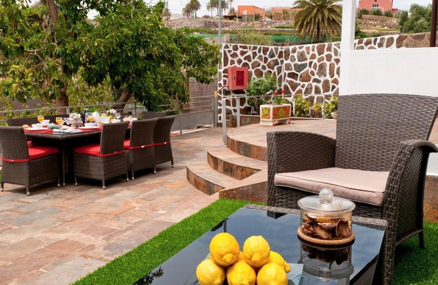 Estupenda casa de vacaciones privada con A/C, piscina privada, WIFI, TV, patio y aparcamiento