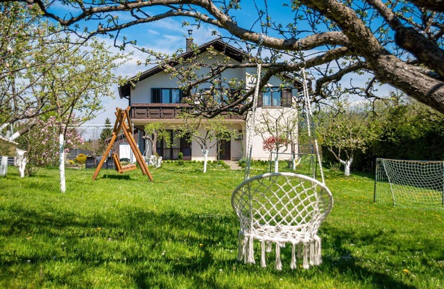 Casa de vacaciones privada con jacuzzi, piscina privada, WIFI, A/C, TV, patio, aparcamiento