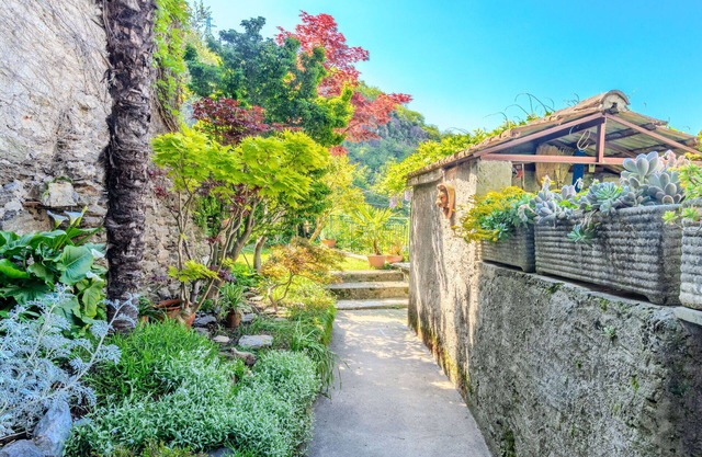 Casa de vacaciones privada con WIFI, TV, patio, mascotas permitida, vista panorámica, aparcamiento