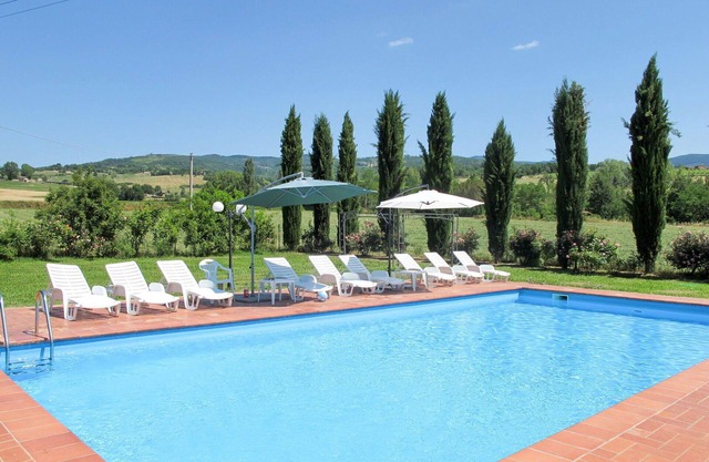 Casa de vacaciones privada con WIFI, piscina privada, TV, patio, vista panorámica, aparcamiento