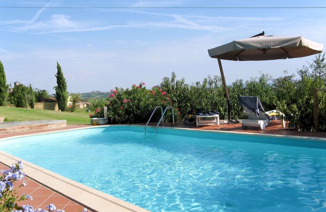 Estupenda casa de vacaciones para 4 personas con piscina, A/C, WIFI, TV, terraza y aparcamiento