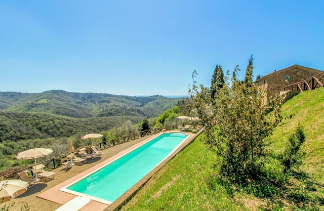 Preciosa casa de vacaciones con WIFI, A/C, piscina privada, TV, vista panorámica y aparcamiento