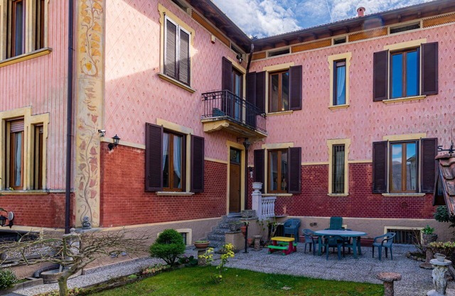 Maravillosa casa de vacaciones para 7 personas con WIFI, TV, balcón y aparcamiento