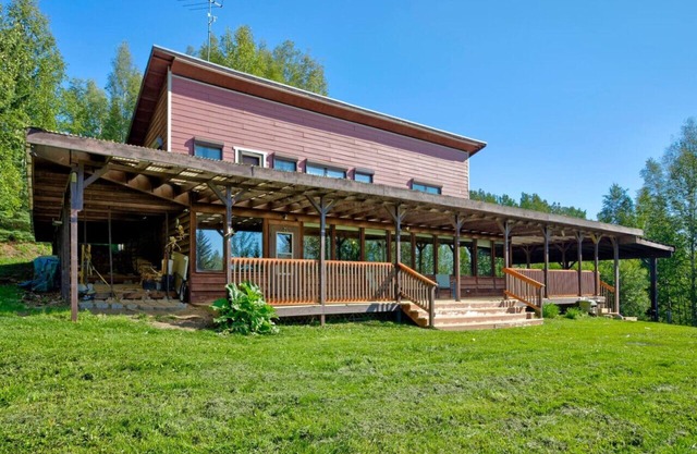 Wooded Retreat in the hills of Fairbanks