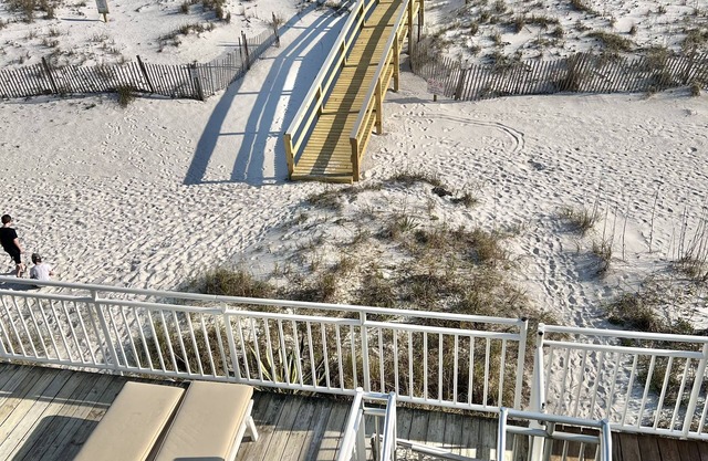 WOW Free 4 Pet, Closest to the Gulf Luxury 4 Bed,3Bath 3 Decks Sleeps 14 2200 SF