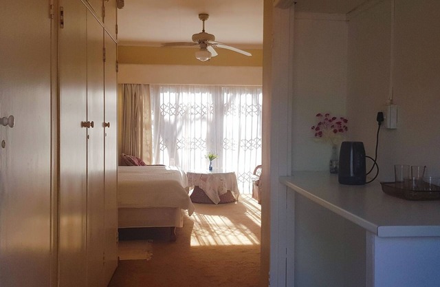 Habitación XYZ Guest House-King Bed
