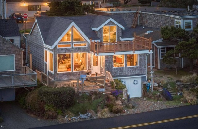 Mareas de Ya-Hatian ~ Yachats Bay / Oceanfront