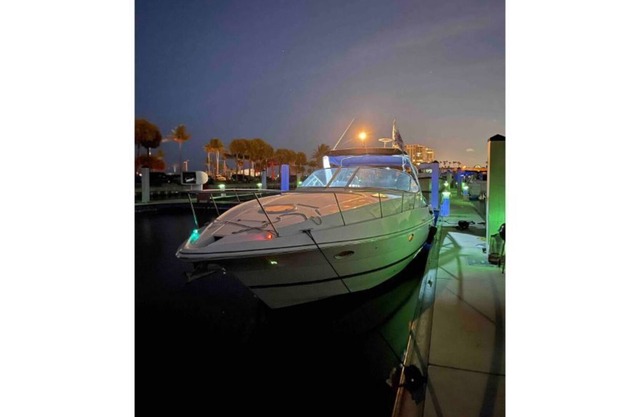 Yachting Life Sampler
