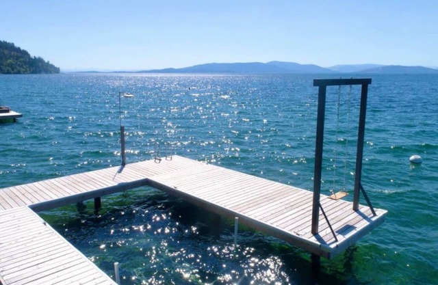 ¡Nuevo! Brillante Flathead Lake Home en Yellow Bay!