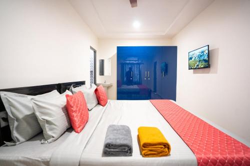 Yellow Bells Signature HITEC City