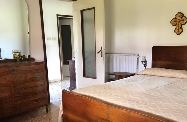 Villa amarilla en Lunigiana-Toscana