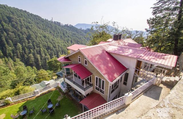 RETIRO DE HIMALAYA YOGA Y MEDITACIÓN