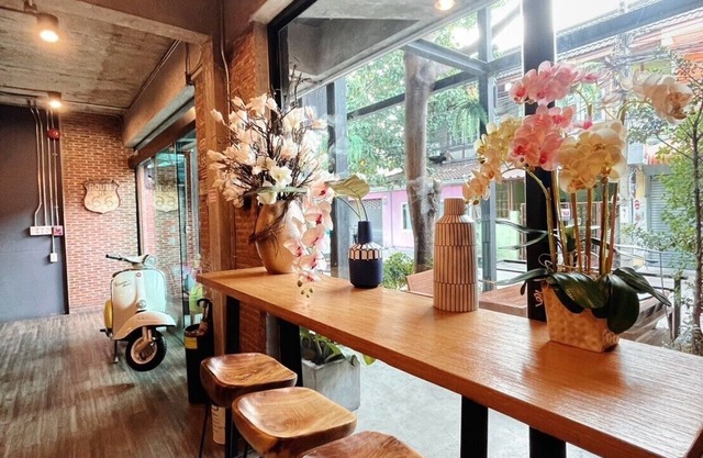 Yotaka The Hostel