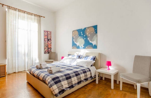 Su casa en el corazón de Nápoles! Apartamento grande y confortable en el centro Vomero.