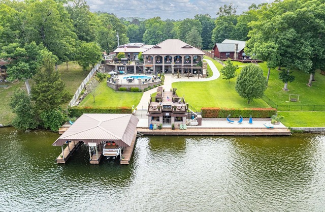 Su Hot Springs, Lake Hamilton, paraíso de vacaciones