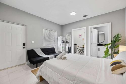 Your Wynwood Gateway Studio
