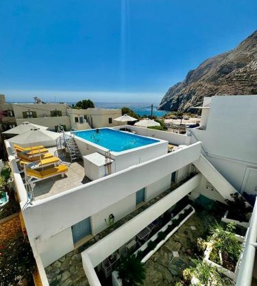 Zacharakis Studios