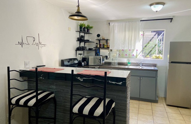 Zebra Studio - 1 Cama doble y Cocina
