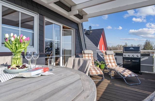 Zum Fährmann 2 Whg. 3 OG - modern high-quality vacation apartment in Pruchten