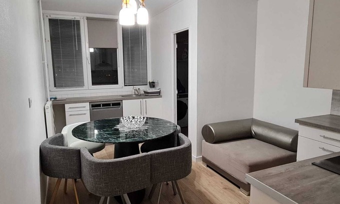 Mons-en-Baroeul Apartamento | À 1 min du Métro, Proche du Stade Pierre Mauroy ! Appartement Idéal Pour Famille