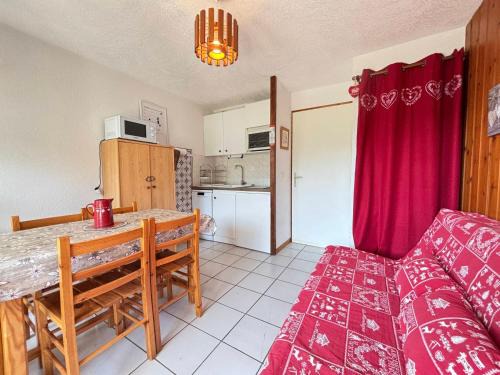 Notre-Dame-de-Bellecombe Apartamento | À Notre-Dame-de-Bellecombe: charmant appart 4-5 pers, terrasse sud, animaux OK - FR-1-505-56
