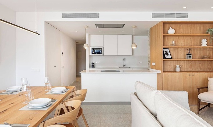 La Font de la Guatlla Apartamento | Ático con terraza cerca de Gran Vía y Camp Nou