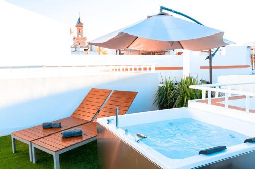 San Julian Apartamento | Ático Duplex Centro con Jacuzzi y Terraza Privada