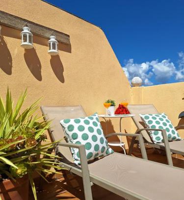 Nerja Apartamento | Ático fresco y luminoso con aparcamiento privado