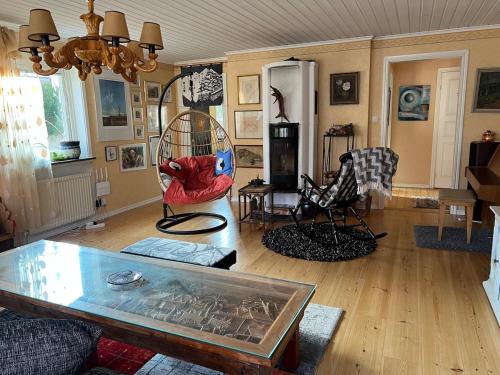 Tranas Apartamento | Ängarydsvillan