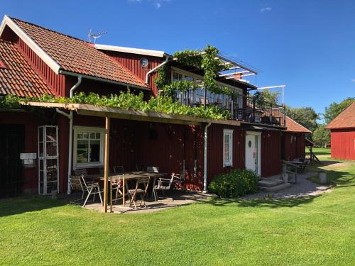 Kallby Casa | Äventyrsgårdens Vandrarhem, Kinnekulle
