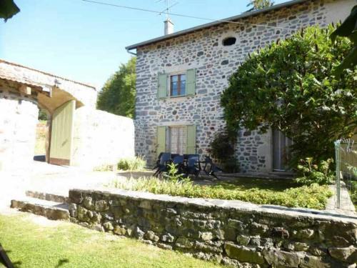 Arsac-en-Velay Casa | Élégante maison de maître XVIIIe, jardin clos 500m², nature, proche Puy-en-Velay, 11 pers., cosy & confort - FR-1-582-315