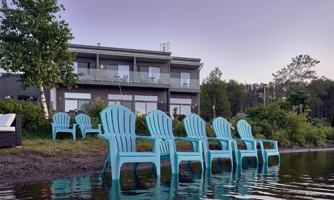 Coaticook Cama Y Desayuno | Étoile du Lac Lyster - Spa & Vue sur le Lac