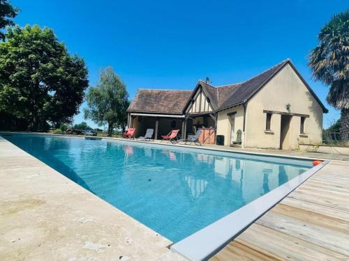 Le Lude Casa | Évasion champêtre : Maison avec piscine, tennis, et étang au cœur de 50 hectares de forêt - FR-1-410-307