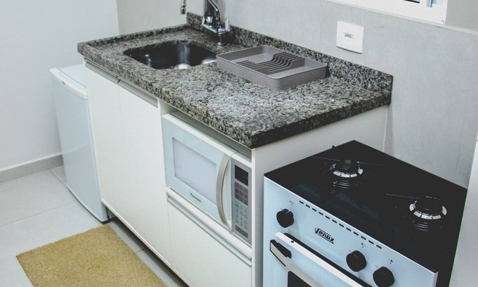 Itajuba Apartamento | Ótima kitnet prox à UNIFEI com Wi-Fi e Smart TV
