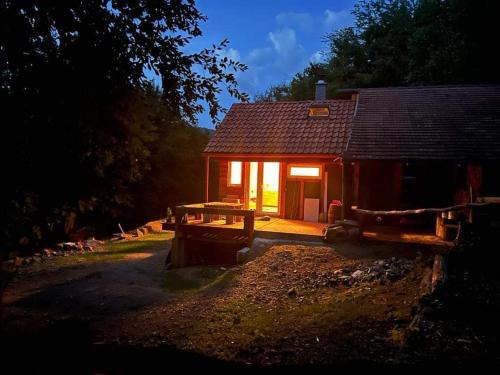 Vyhne Casa | Čarovná chatka