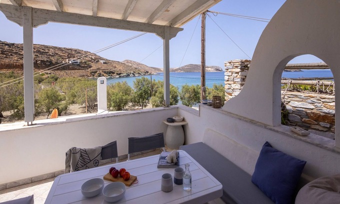 Panormos Casa | Αnemelo beach house in Panormos