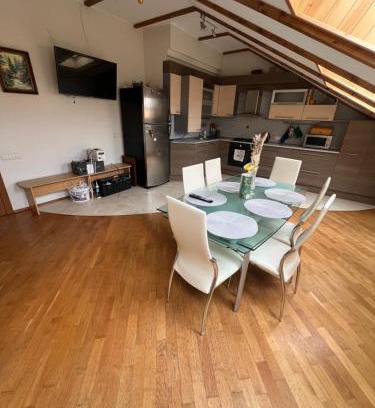 Yavory Apartamento | Апартаменти на Сихові