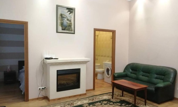 Verkhnie Misto Apartamento | Апартаменти у центрі Києва