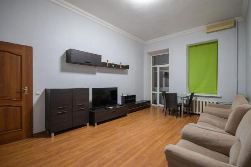Verkhnie Misto Apartamento | Апартаменти 3-кімнатні в центрі, Майдан Незалежності.