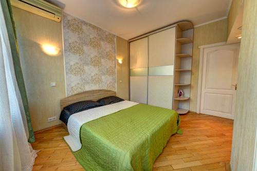 Afanasivsʹkyy Yar Apartamento | Апартаменти 3-кімнатні в центрі, поруч ст. м. Університет