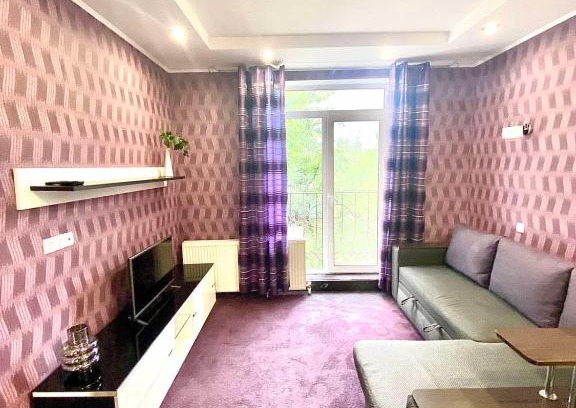 Podilskyj Apartamento | Апартаменты -студия с французским балкончиком