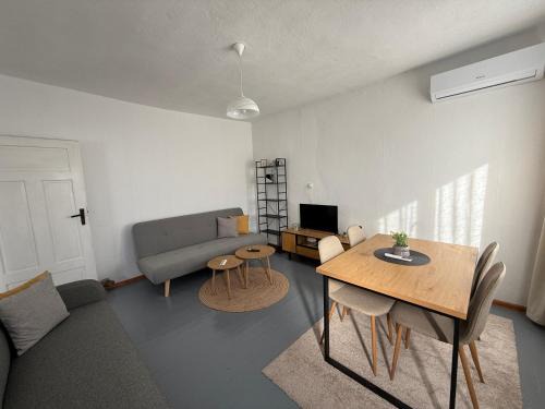 Veliki Preslav Apartamento | Апартамент за нощувки "Златен век"