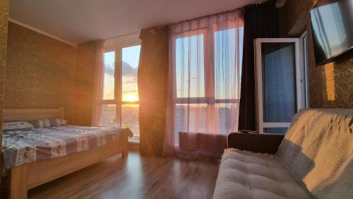 Pozniaky Apartamento | Видові Апартаменти Перший будинок від метро