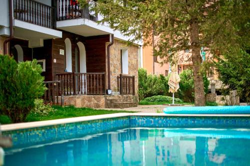 Troyan Casa | Вълеви Къщи